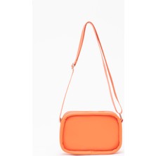 Turuncu Shk62 Tek Bölmeli Suni Deri Ayarlanabilir Askılı Fermuarlı Çapraz Omuz Çantası