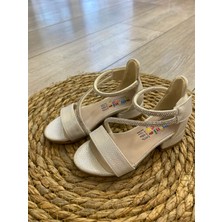 Sedef Taşlı Topuklu