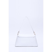 SHAKA Beyaz SHK153 Suni Deri Kilit Detaylı Standart Askılı Tek Bölmeli El, Kol ve Omuz Çantası U:15 E:29 G:9 cm