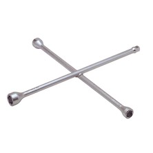 Izeltaş 1975091322 1/2" Adaptörlü Bijon Anahtarı Istavroz Tipi