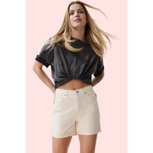Kadın Denim Şort Pamuk City Short Kalıp Geniş Paça Yazlık Günlük Kullanım Kaliteli Malzeme