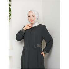 Nakışlı ve Bağcıklı Ferace