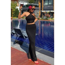 Kadın Siyah Viskon Halter Yaka Kolsuz Takım