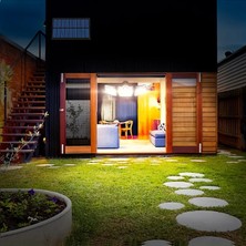 HB-300 Model 10'lu Paket 122 Ledli Solar Güneş Enerjili Kumandalı Hareket Sensörlü Bahçe Aydınlatma Sokak LAMBASI(2400MAH.)