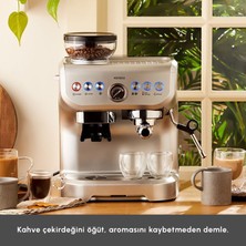 Karaca Coffee Art Barista Kahve Öğütücülü, Süt Köpürtücülü, 15 Bar Basınçlı Espresso, Latte, Cappuccino, Americano Makinesi 2 Lt