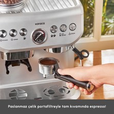 Karaca Coffee Art Barista Kahve Öğütücülü, Süt Köpürtücülü, 15 Bar Basınçlı Espresso, Latte, Cappuccino, Americano Makinesi 2 Lt
