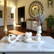 El Yapımı 4 Parça Dekoratif Obje Seti – Porselen Tozu Kalp, Sonsuzluk ve Vazo Tasarımları