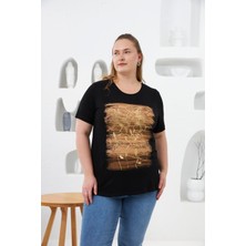 Çiçek Deseni Baskılı Büyük Beden Tişört Siyah