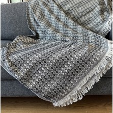 Ilmeki Siyah Renk Destina Koltuk Örtüsü / Yatak Örtüsü / Pike – 170X210 cm – %100 Geri Dönüştürülmüş Iplik – Şık ve Doğal Dokuma – Normal Saçaklı
