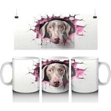 Kalpli Çatlakta Bakan Pembe Burunlu Weimaraner – Baskılı Kahve Kupası
