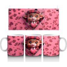 Koyu Pembe Desenli Zeminde Kalpli Boğa Figürü – Baskılı Kahve Kupası