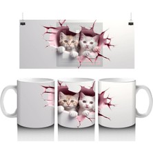 Pembe Çatlak Duvar Arasından Bakan Iki Yavru Kedi - Baskılı Kahve Kupası