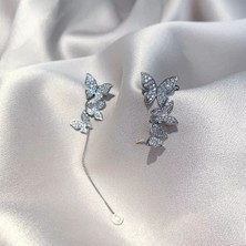 Romantik Kelebek Figürlü Küpe ile Şıklığınızı Tamamlayın