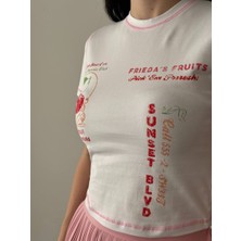 Renata Beyaz Renkli Kiraz Baskılı Kısa Kol Kadın Tshirt