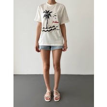 Erica Beyaz Baskılı Nakışlı Tshirt