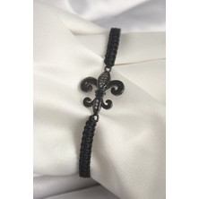 Pirinç Siyah Renk Zirkon Taş Işlemeli Zambak Figür Asansörlü Makrome Model Kadın Bileklik