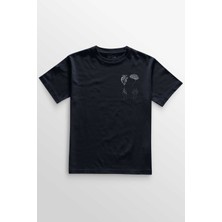 Lacivert Tişört Kalp ve Beyin Aşk Akıl Mantık El Ele Duygusal Zeka Minimal Ön Baskılı Unisex T-Shirt