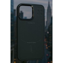 iPhone 16 Pro Max Premium Technology Siyah Magsafe Koruyucu Kılıf