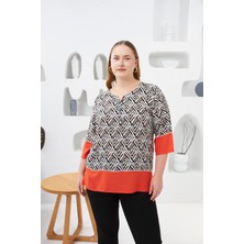 Desenli Büyük Beden Yaka Düğmeli Bluz