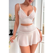 Kadın Beyaz Dantel ve Tül Detaylı Etekli Şık Gecelik Takımı