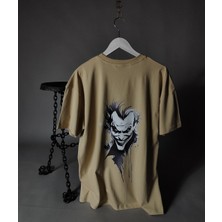 Gülüşün Ardındaki Kaos – Joker Baskılı Unisex Oversize Tişört