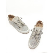 Bej Renk Taş Betaylı Bağcıklı Düz Taban Kadın Kot Sneakers