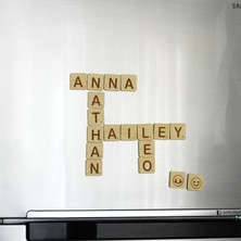Ahşap 180 Parça Mıknatıslı Harf Seti | 4 cm Scrabble Harfler, Rakam ve Semboller – Dekor & Notluk Veeğlence