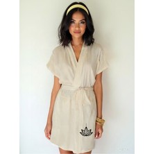 Lotus ve Unalome Görselli Ekru Renk Düşük Kol Müslin Kimono