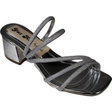 Yazkış Kadın Siyah Gümüş Çift Bantlı Atkılı Altı Rugan 5cm Kalın Topuk Terlik