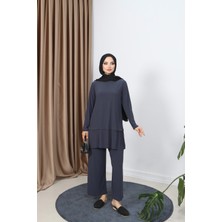 Tuniği Piliseli Pantolonlu Takım