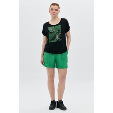 Sırtı Çapraz Payet Üstü Baskılı T-Shirt