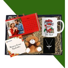 Kişiye Özel Yılbaşı Hediyesi Yatay Renkli Masaüstü Her Ay Için Özel 12 Fotoğraflı Masa Takvimi ve Kupa Bardak Peluş Ayıcık Melek Gümüş Kaplama Kolye