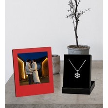 Kişiye Özel Fotoğraflı Ahşap Çerçeve ve Kartanesi Kolye Set