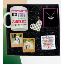 Anneler Gününe Özel Kupa Bardak 2'li Ahşap Çerçeve Inci Anahtarlık Çelik Kaplama Melek Kolye