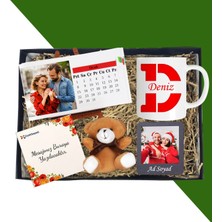 Kişiye Özel Yatay Masaüstü Her Ay Için Özel 12 Fotoğraflı Masa Takvim ve Kupa Bardak Peluş Ayıcık Siyah Çerçeve
