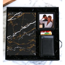 Kişiye Özel Mermer Desenli Defter & Siyah Erkek Mekanizmalı Cüzdan Fotoğraflı Çerçeve Erkek Set (Siyah-Sarı)
