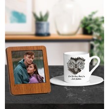Kişiye Özel Burç Ayları ve Isim Tasarımlı Türk Kahve Fincanı ve Resimli Ahşap Kahve Çerçeve