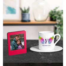 Kişiye Özel Baş Harf ve Isim Soyisim Tasarımlı Türk Kahve Fincanı ve Resimli Kırmızı Çerçeve