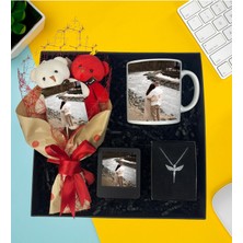Fotoğraflı Ayıcık Buketi Resimli Çay ve Nescafe Fincanı Gümüş Kaplama Melek Kolye Siyah Masaüstü Çerçeve