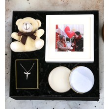 Kişiye Özel Çerçeve Peluş Ayıcık Anahtarlık & Melek Kolye Metal Kutu Mum Hediye Setleri