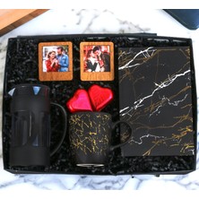 Kişiye Özel Black Siyah Hediye Seti Defter & Kupa Bardak Siyah French Press 2 Li Çerçeve ve Kalp Çikolata (Altın)