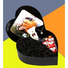 Kişiye Özel Fotoğraflı New Kalp Kutu Çiçek Çikolata Buketi Ayıcık Anahtarlık ve Kolye Sevgiliye Özel