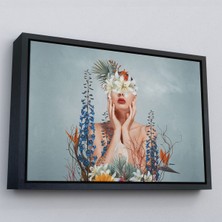 Siyah Çerçeveli Çiçekler Içindeki Güzel Kadın Portresi Kanvas Tablo