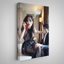 Telefon Ile Konuşurken Sevgilisinin Ağzını Kapayan Kadın TABLOSU-7934