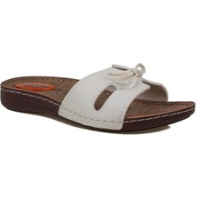 Trend Adımlar Beyaz Kadın Jel Tabanlı Düz Fiyonklu Terlik 11-367