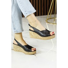 Erkan Saçmacı Luna Siyah Hakiki Dana Derisi Çapraz Bantlı Mantar Taban Görünümlü Dolgu Topuklu Sandalet