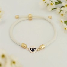 Altın Plakalı 14 Ayar Anne Sevgisi Temalı Yuvarlak Motifli Beyaz Örgülü Hediye BILEKLIK-476SEMBOL