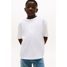 Erkek Çocuk Rahat Kesim Göğsü Tonal Nakışlı T-Shirt - Beyaz