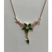 Yeşil Taşlı Lotus Çiçekli Gümüş Şans Kolyesi