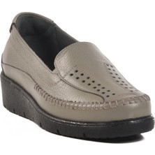 Gri Hakiki Deri Kadın Günlük Ayakkabı BB096 Z